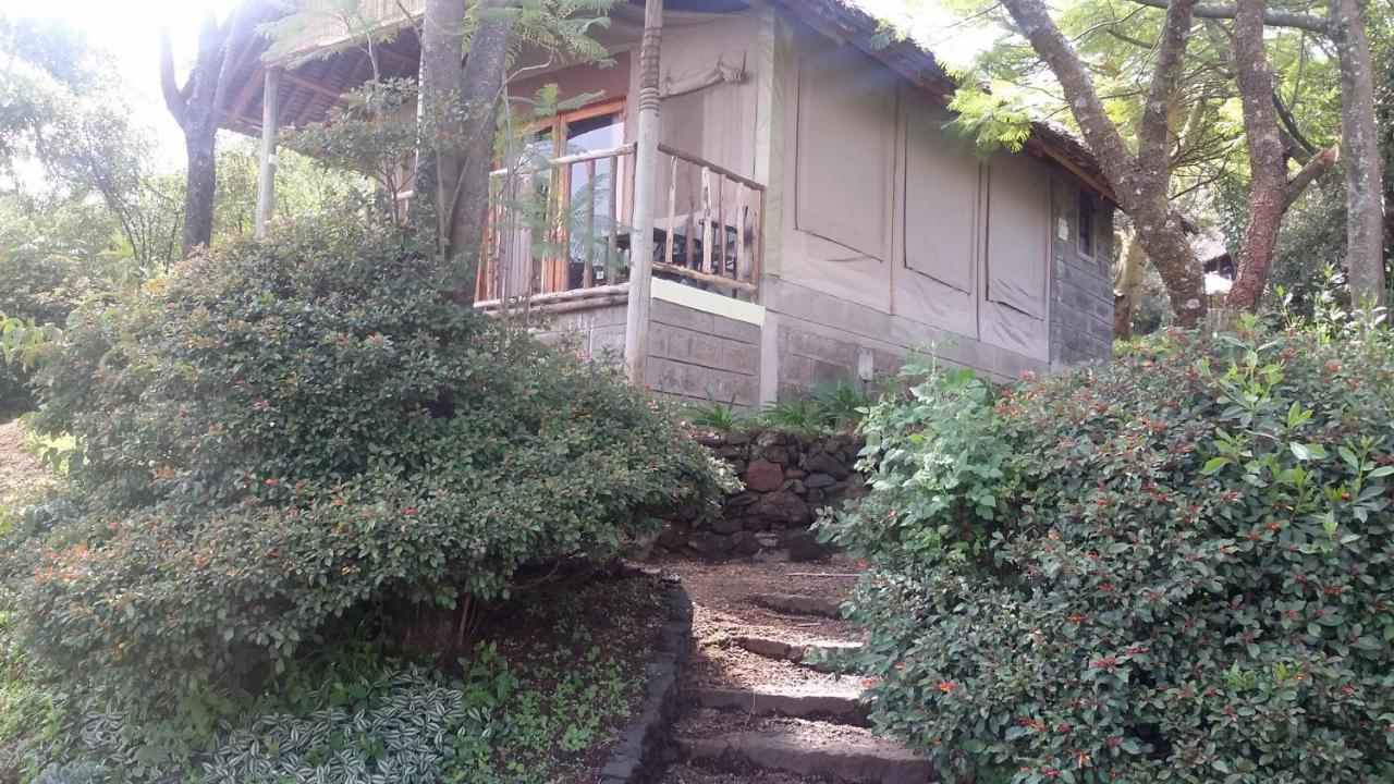 Maili Saba Camp Villa Nakuru Exterior foto