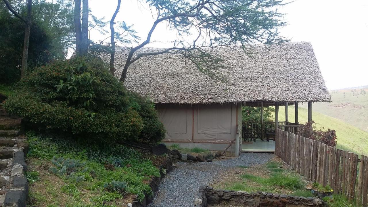 Maili Saba Camp Villa Nakuru Exterior foto
