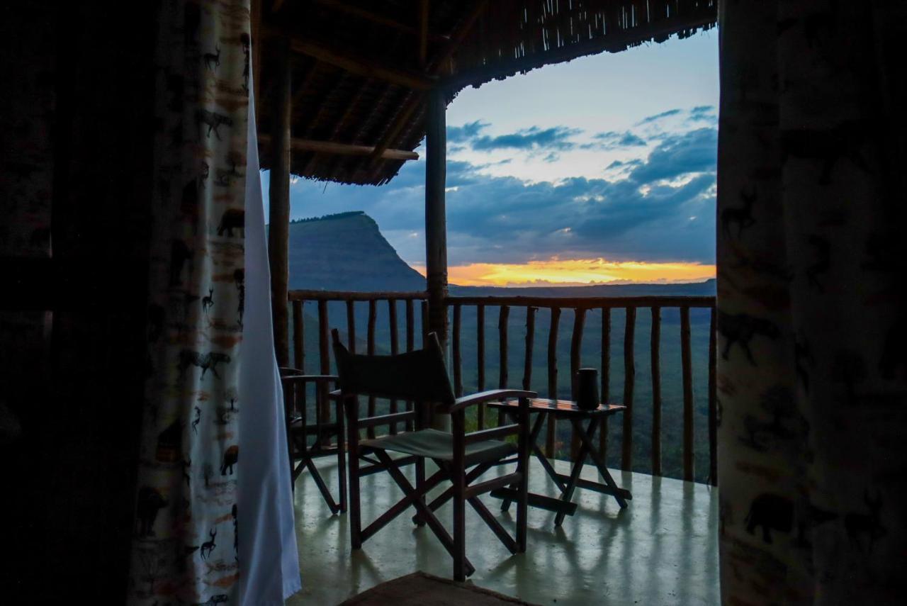 Maili Saba Camp Villa Nakuru Exterior foto
