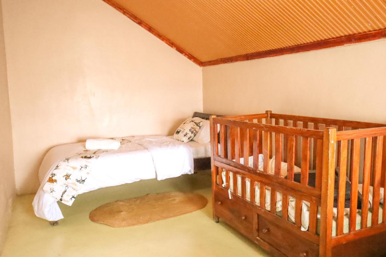 Maili Saba Camp Villa Nakuru Exterior foto
