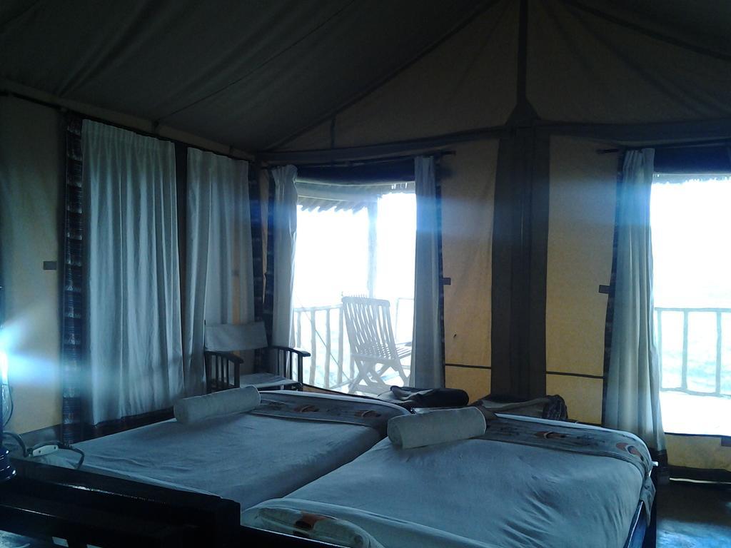 Maili Saba Camp Villa Nakuru Cameră foto